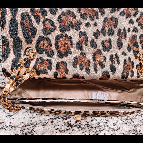 Large quilted leopard crossbody - Picture 2 of 4